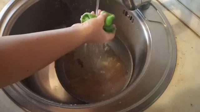 Как очистить сковородку от пригоревшей еды. Салфетка для посуды Гринвей. смотреть онлайн