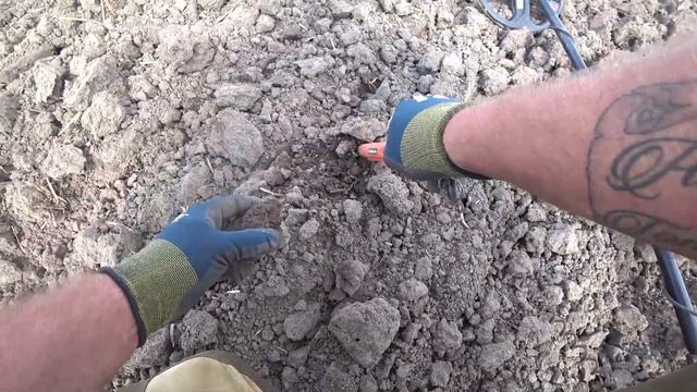 Коп на том самом поле, но уже вдвоём. И снова множество безумных находок! Влад TV. смотреть онлайн