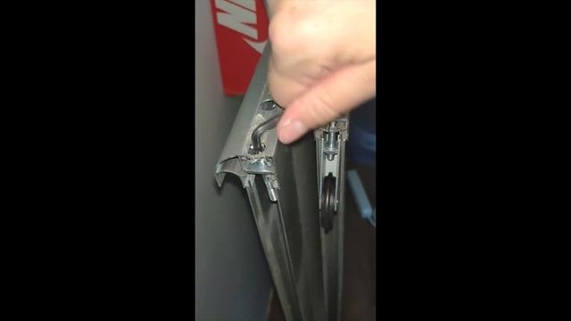 Ремонт раздвижных дверей шкафа купе(места крепления колес) смотреть онлайн