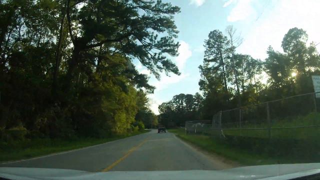 Driving Through Yemassee, South Carolina смотреть онлайн