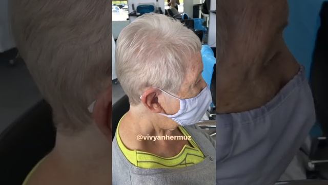 pixie haircut hair transformation ??#vivyanhermuz #shorts #hair #haircut #pixiehaircut #short смотреть онлайн