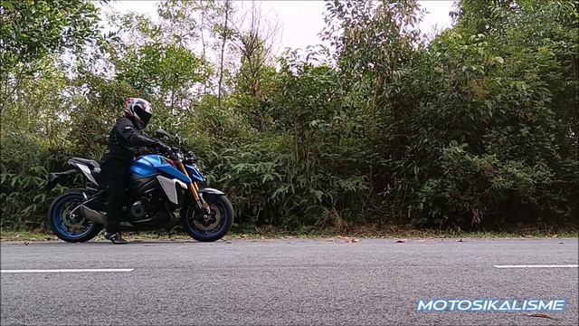IS IT SUITABLE FOR SHORT RIDER 5' 2" TO RIDE THE SUZUKI GSX-S1000?? смотреть онлайн