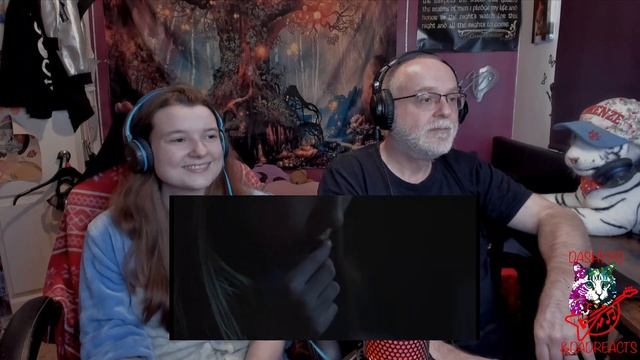 ???? ??????! DAD & DAUGHTER FIRST TIME HEARING! Kim Dracula - Superhero смотреть онлайн