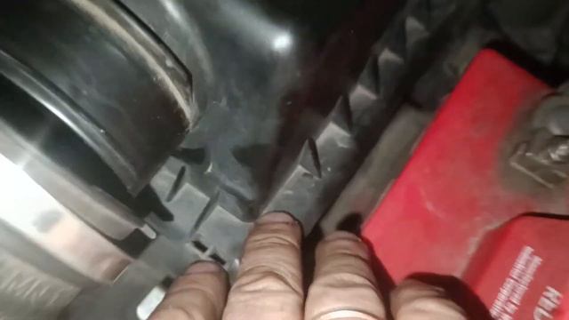 Mitsubishi Colt. Как заменить масло и воздушный фильтр на Mitsubishi Colt 2007 смотреть онлайн