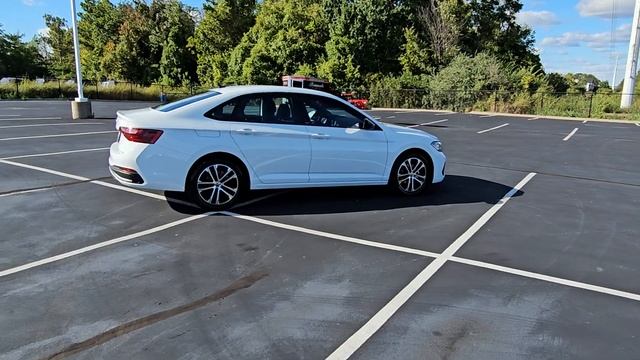 2023 VW Jetta Sport 360° quick view смотреть онлайн