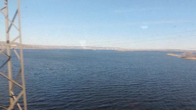 Саратов, мост через Волгу. Saratov Bridge across the Volga. смотреть онлайн