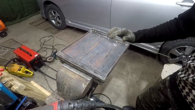 БУРЖУЙКА делаю Новую ДВЕРЦУ !