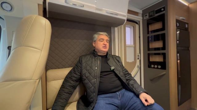 Купил Два Автодома и Мультивен смотреть онлайн
