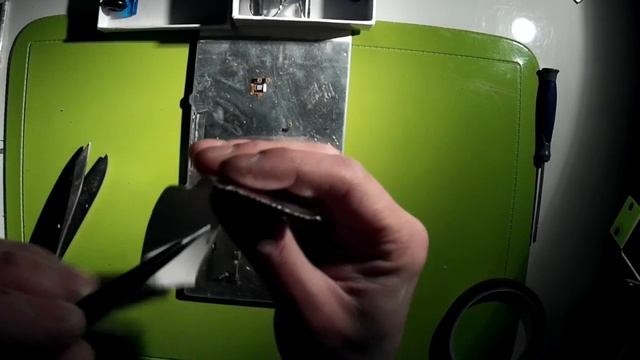 [Tutorial] iPhone 5 GPS Antenna removement смотреть онлайн