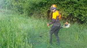 Stihl FS 460 C-EM-Cutting tall grass