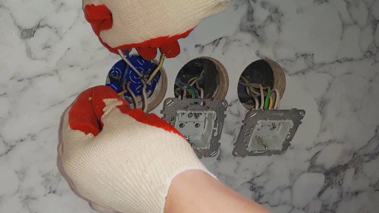 Установка розеток и выключателей скрытой установки под одну рамку. смотреть онлайн