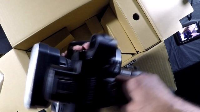 Camera Sony HXR-NX100 Unboxing смотреть онлайн