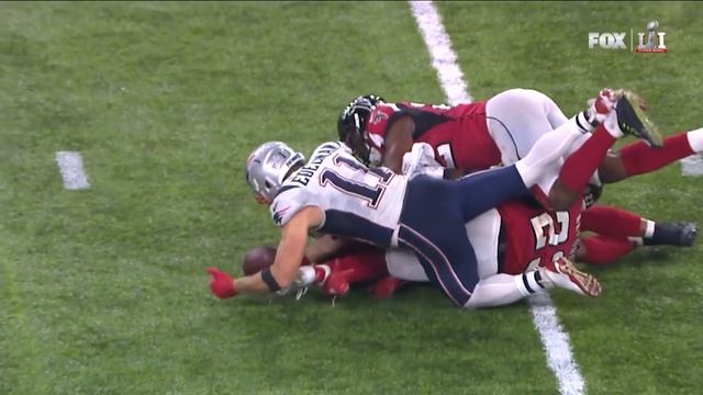 Julian Edelman Makes Ridiculous Catch! | Patriots vs. Falcons | Super Bowl LI Highlights смотреть онлайн