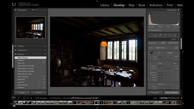 Olympus Photo-experience 18 Olympus Zuiko 14-150 Lens