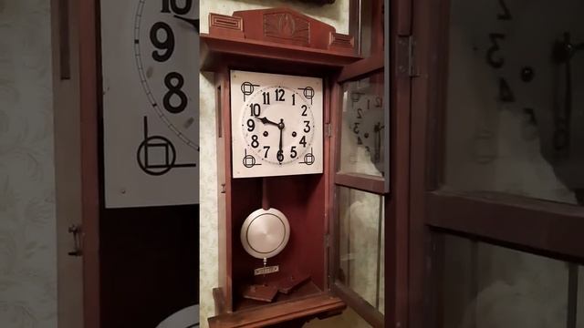 PFEILKREUZ* (HAU), часы настенные с четвертным боем. Германия. Можно приобрести. смотреть онлайн