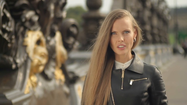 WF_EX_YSL_PARIS_720p_H264