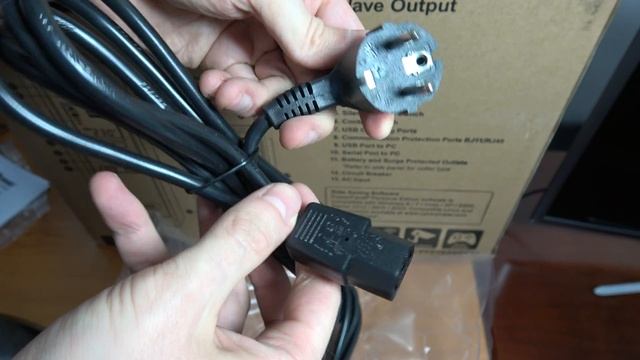 UPS CyberPower CP1500EPFCLCD Unboxing смотреть онлайн