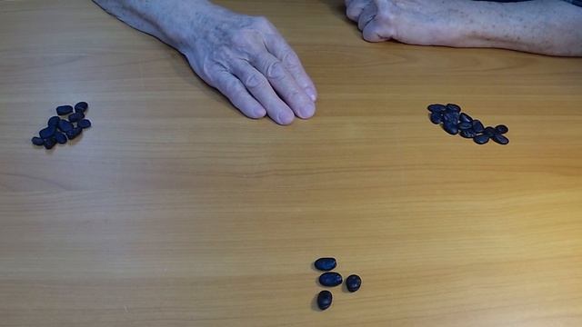 Любит или нет? Как он к вам относится? Онлайн гадание. Онлайн гадание на бобах. смотреть онлайн