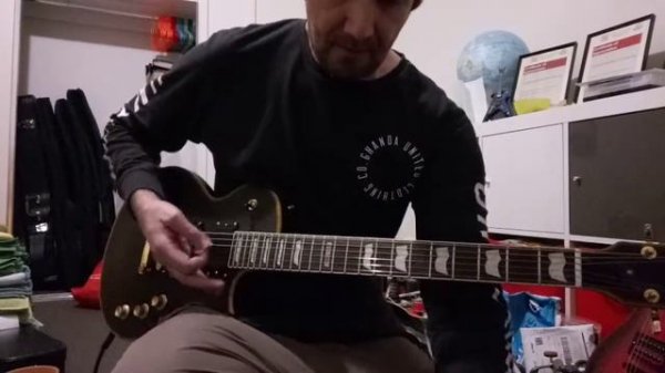 NUX MG-300 Vs VALETON GP-100 MESA DUAL RECT Preset