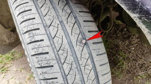 Как заклеить колесо автомобиля 🚗 жгутом в дороге