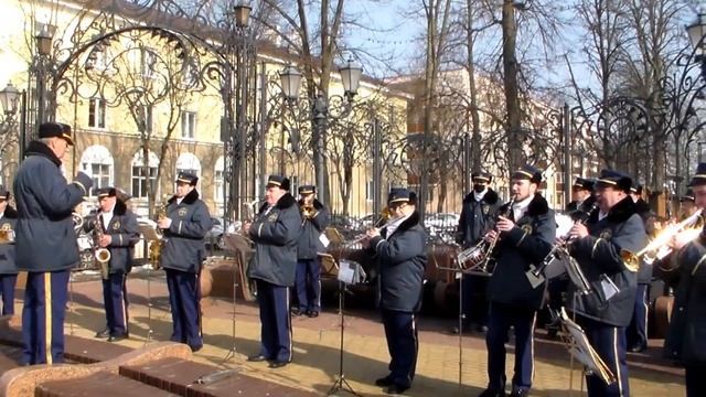23 Февраля! У Памятника 1000-летия Бреста Играет Брестский Городской Оркестр! смотреть онлайн