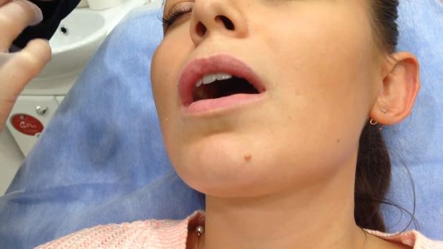 Аириском: обучение студентов, практическое занятие, увеличение губ