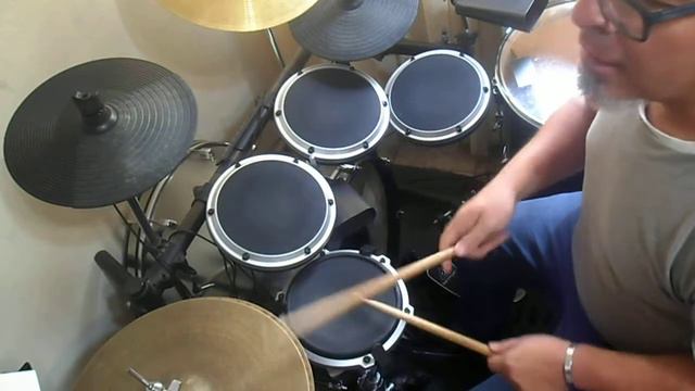 MICHAEL JACKSON- DON`T STOP TIL YOU GET ENOUGH DRUM COVER. смотреть онлайн