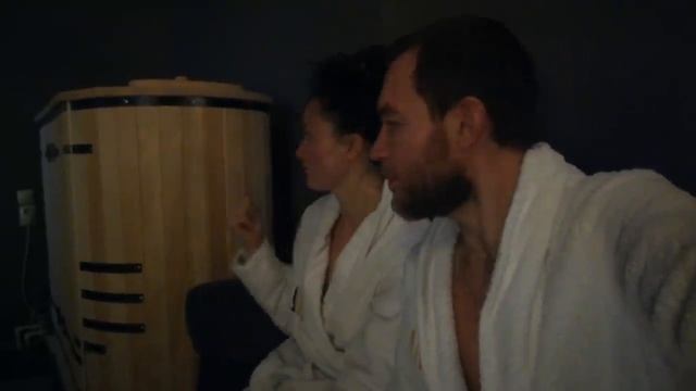 МЫ ТЕПЕРЬ МУЖ И ЖЕНА. СДЕЛАЛИ СЕБЕ СВАДЕБНЫЙ ПОДАРОК смотреть онлайн