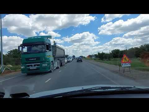Жуткие пробки в Крыму. Люди едут на море! смотреть онлайн