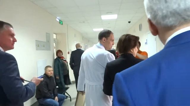 Наталья Комарова осматривает детскую поликлинику Урая смотреть онлайн
