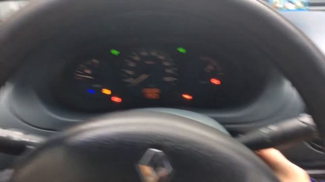 renault kangoo 1.4 benzyn смотреть онлайн