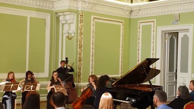 Липатова Мария. Л. Бетховен. Концерт №2 для фортепиано с оркестром. III. Rondо: Molto Allegro. смотреть онлайн