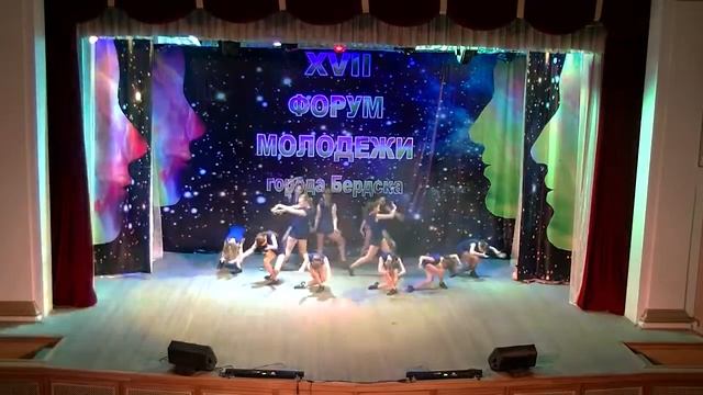 хореографический ансамбль "Радость" "Попурри" - Форум молодежи 2017 смотреть онлайн