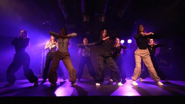 Шоукейс Female Choreo - Лиза Слатвицкая - Fraules Dance Centre смотреть онлайн