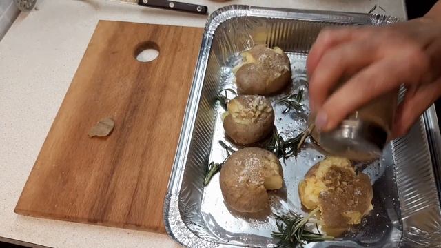 БИТАЯ ЗАПЕЧЕННАЯ КАРТОШКА С БЕКОНОМ!!! ПРОСТО,ВКУСНО И БЫСТРО! смотреть онлайн