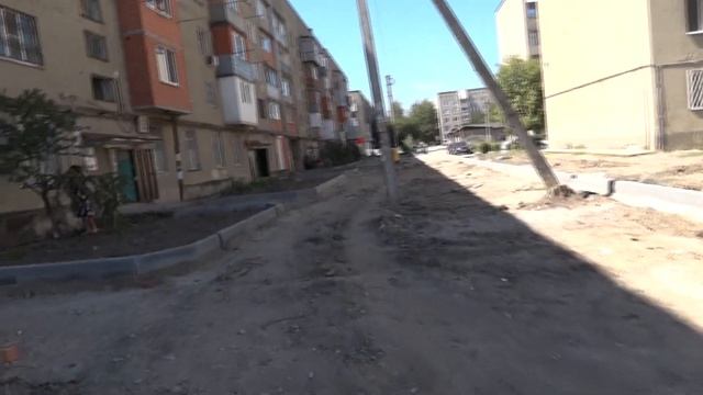 Нальчик! СТОЛБ посреди дороги! Гагарина 22. смотреть онлайн
