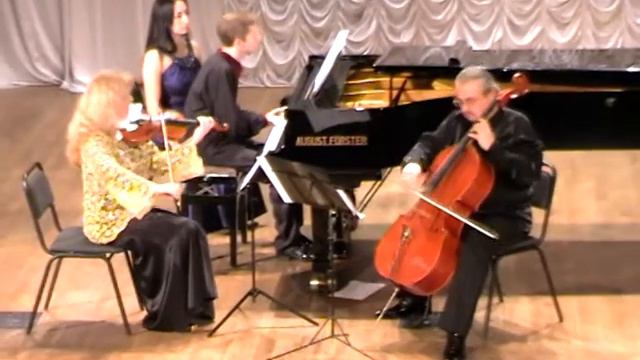 Viktor Kosenko Classical Trio - II.Scherzo, III.Marcia Funebre смотреть онлайн