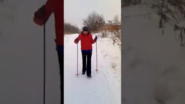 Ходьба с лыжными палками после инсульта / Walking with ski poles after stroke смотреть онлайн