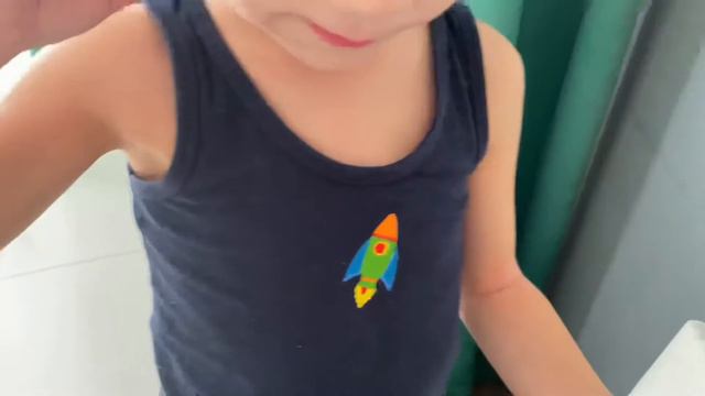 Вскрываем Адвент календарь/День 1/ Задание от Деда Мороза/Плавим восковые карандаши смотреть онлайн