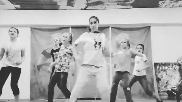 Dance Team Just Do It / Routine #1 смотреть онлайн