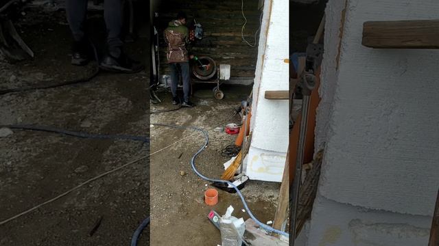 Полы по грунту. Заливка чернового пола. заливка плиты под уличный туалет. смотреть онлайн