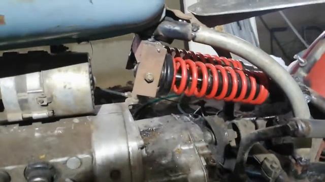 BOBBER ИЗ ДНЕПРА (УРАЛА).сиденье, фара, блотники колёс, моно аммортизаторы. Отчёт. смотреть онлайн