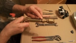 Инструменты для монтажа счетчиков воды (водомеров) | Видеоурок Пламбер