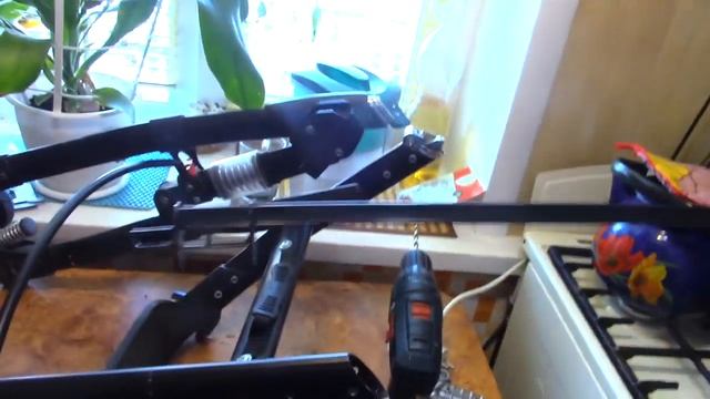 Ремонт механизма складывания коляски. Полный обзор смотреть онлайн
