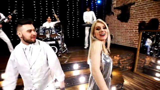 Кавер-группа Люкс Меломания/Luxe Melomania смотреть онлайн