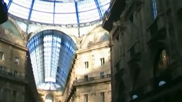 Christmas Time at Galleria Victor Emanuel,Milan,Italy with Daniel Dimitrov смотреть онлайн