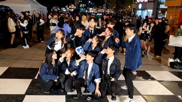 [STREET ARTIST] SEOUL, YONSEI & KOREA UNIVERSITY DANCE TEAM. SINCHON BUSKING ENDING SKETCH. 231104. смотреть онлайн