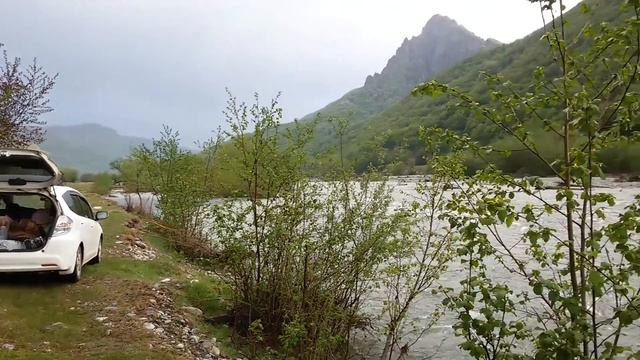 РЕЧКА ТЕБЕРДА, ХОЛОДНАЯ НОЧЬ смотреть онлайн