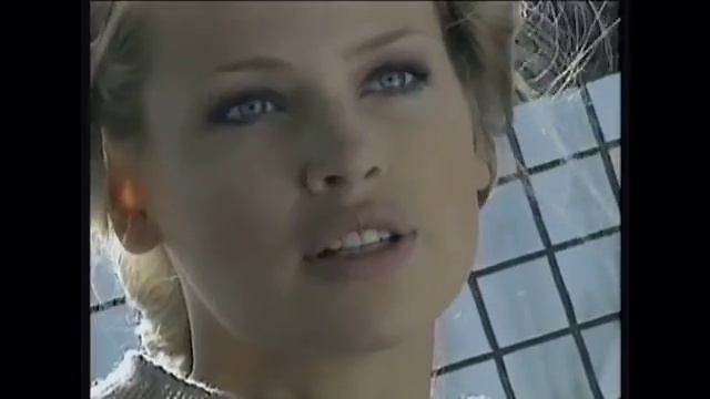 Daniela Pestova Pretty Girl смотреть онлайн