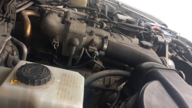 Toyota Land Cruiser 100 series 4.2 turbo diesel 1HD-FTE engine start up + rev sound смотреть онлайн